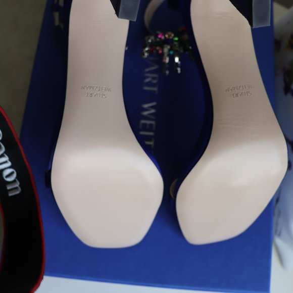 The 100 Fringes Square Nudist - Picture 6 of 9